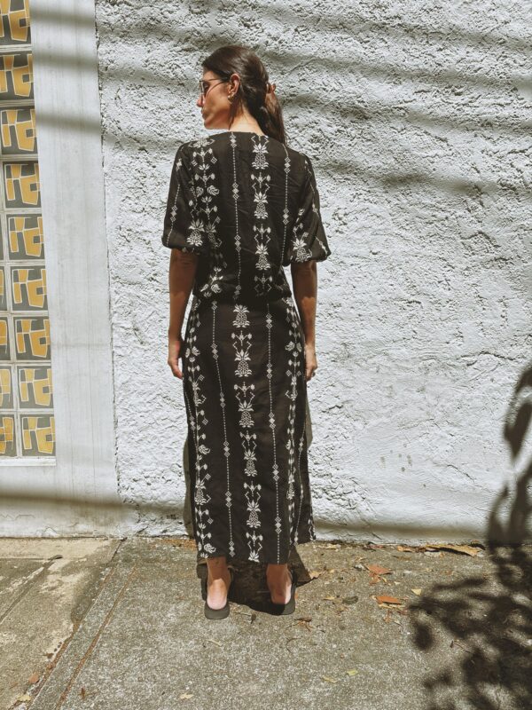 BLUSA AMARRACAO LINHO BORDADO QUITANDA - Imagem 4